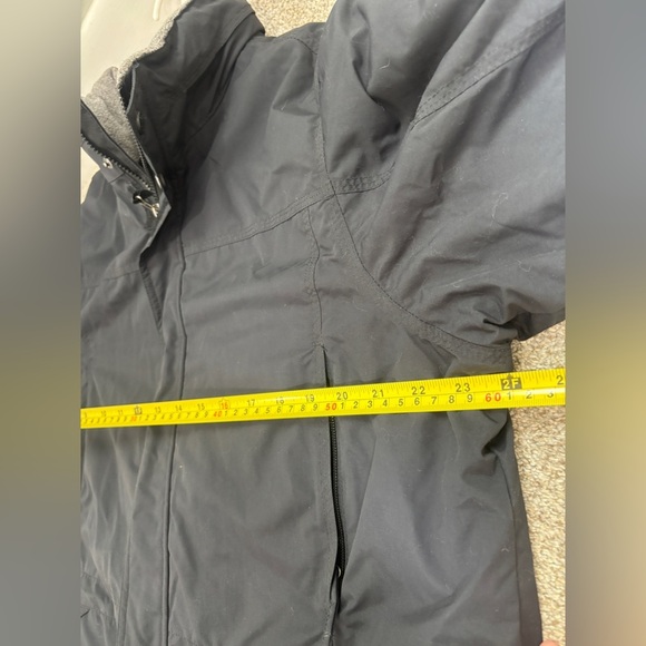 L. L. Bean Men’s Medium Thinsulate Quilted Fleece Lined Winter Jacket Ski Snow - Picture 3 of 10